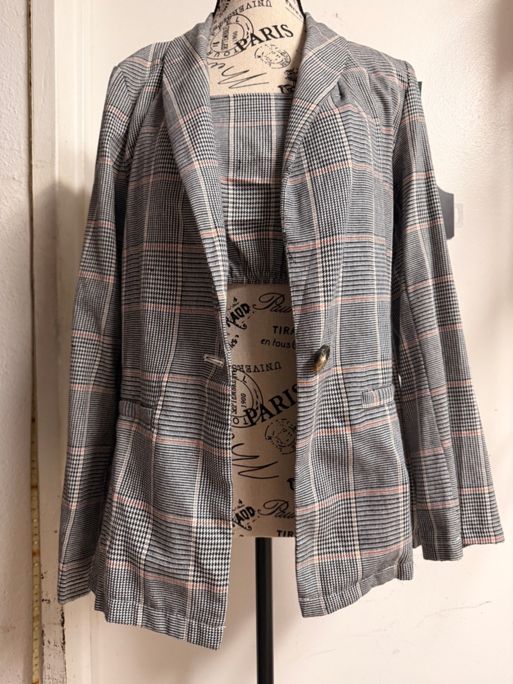 Women's Plaid Single-Button Blazer Jacket - Gray with Pink Windowpane